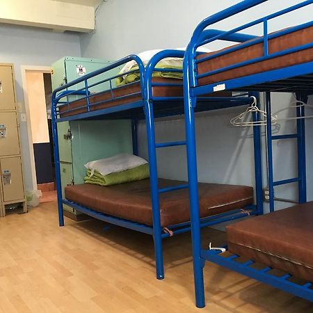 Turtle Hostel Виктория Экстерьер фото