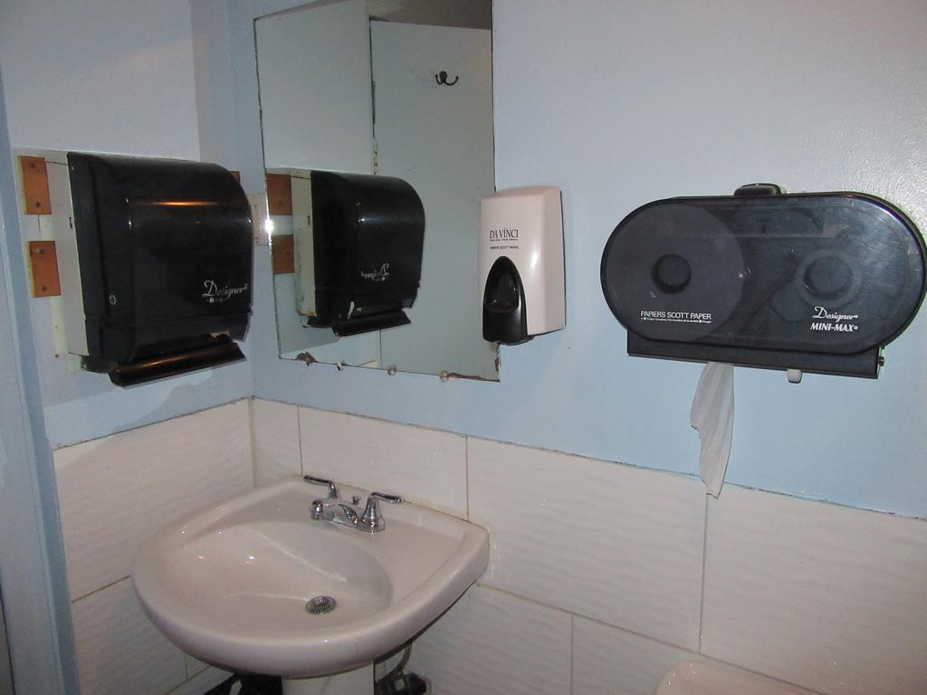 Turtle Hostel Виктория Экстерьер фото