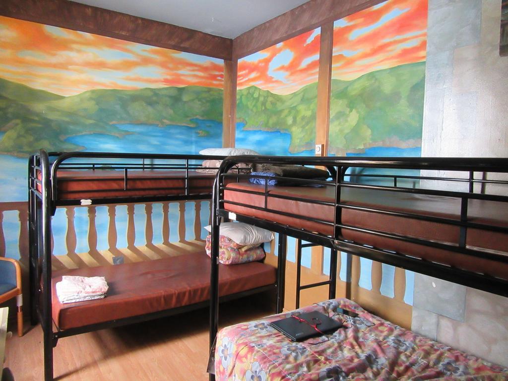 Turtle Hostel Виктория Экстерьер фото